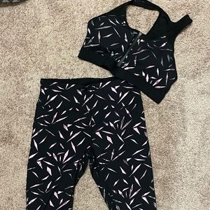 Zyia Zip up Bra and Legging Set